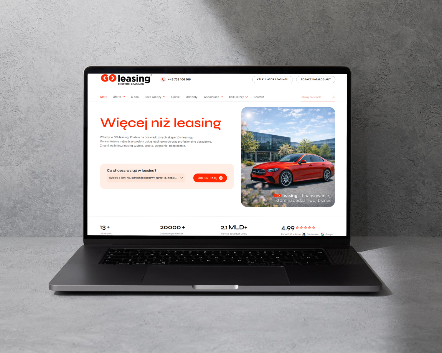 Strona internetowa GO-leasing widoczna na ekranie laptopa